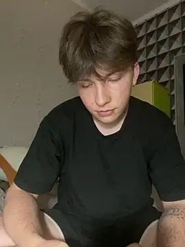 Snapshot of marcus_euphoria_ chatting on April 17, 11:52 pm marcus euphoria online show from April 17, 11:52 pm