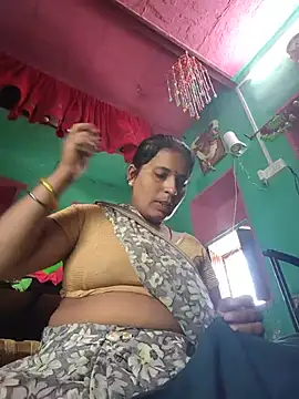 Snapshot of Reena_lodha chatting on July 4, 11:05 am Reena lodha online show from July 4, 11:05 am