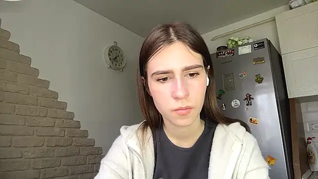 ElsieKuhlmann online show from April 9, 2:22 pm