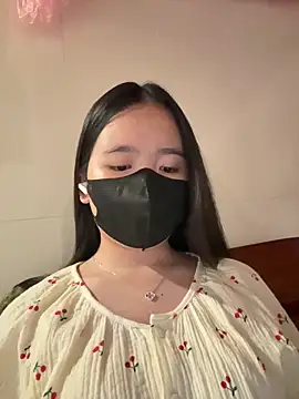 Gwen879 online show from February 4, 1:39 pm