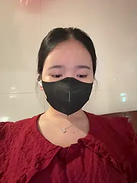 Gwen879 online show from April 7, 12:55 am