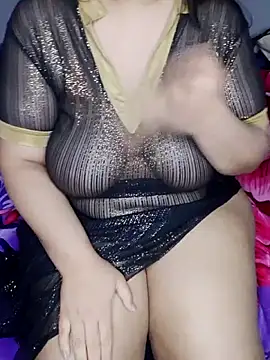 Curvymoza online show from April 8, 1:05 am