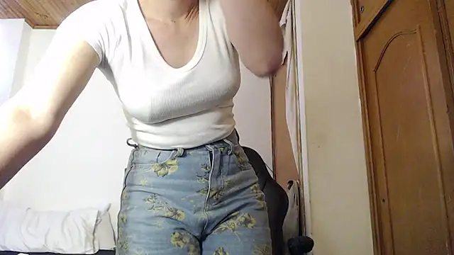 Snapshot of Shanel_Lozano chatting on May 13, 5:21 pm Shanel Lozano online show from May 13, 5:21 pm