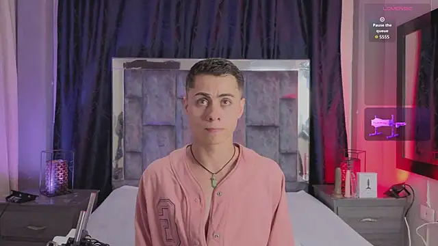 LeoMonnroe online show from March 4, 7:20 pm