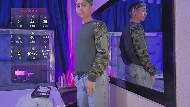 LeoMonnroe online show from March 11, 8:04 pm