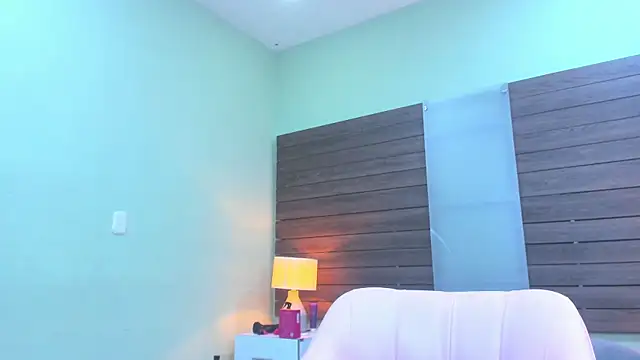 Snapshot of Hadde_multisquirt chatting on July 11, 12:30 pm Hadde multisquirt online show from July 11, 12:30 pm