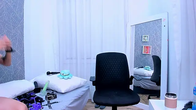 ViictoriiaSaenz online show from March 26, 3:45 am