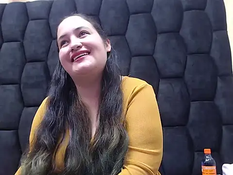 MiaRouss69 online show from February 10, 4:44 pm