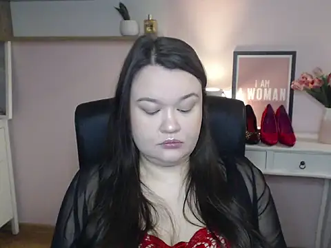 HollyDanceSoul online show from February 14, 7:27 am