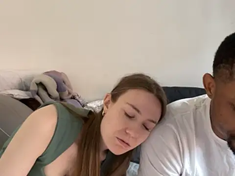 Snapshot of midnight_ballerina_ chatting on May 6, 1:16 pm midnight ballerina online show from May 6, 1:16 pm