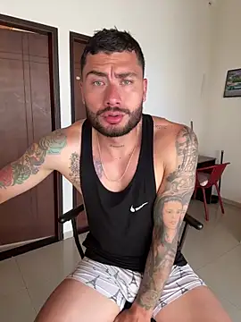 FrancoRossi  online show from February 8, 8:56 pm