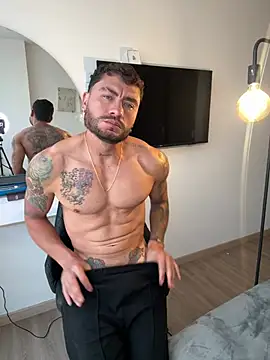 FrancoRossi  online show from April 20, 1:36 pm