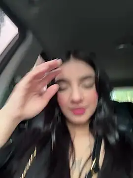 Snapshot of Abriil_cutee chatting on February 14, 10:06 pm Abriil cutee online show from February 14, 10:06 pm