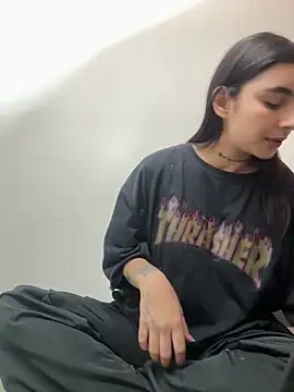 Abriil cutee online show from April 10, 4:01 pm