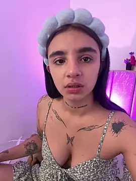Abriil cutee online show from June 25, 12:20 pm