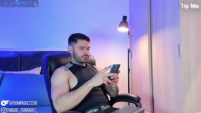 Snapshot of thiago_ferrari_ chatting on May 29, 12:41 am thiago ferrari online show from May 29, 12:41 am