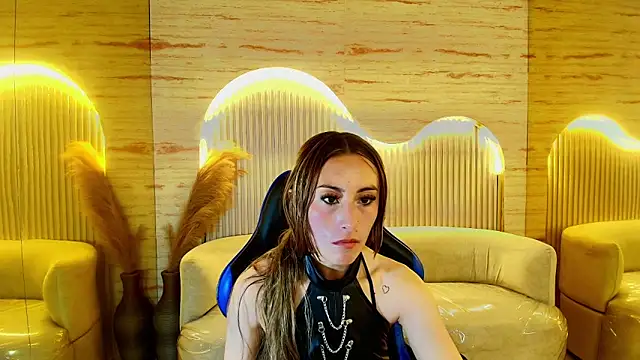 katalina r  online show from May 30, 8:17 pm