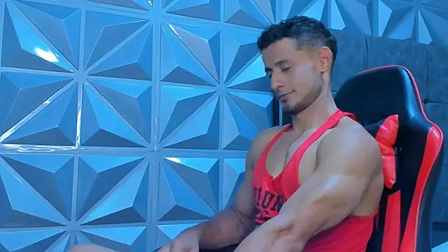 Snapshot of Adonys_Lewis_ chatting on June 18, 9:14 am Adonys Lewis online show from June 18, 9:14 am