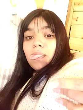 Snapshot of mimita4 chatting on May 3, 11:22 pm mimita4 online show from May 3, 11:22 pm