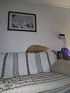 Snapshot of Dadotado70 chatting on March 1, 7:32 am Dadotado70 online show from March 1, 7:32 am