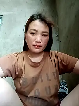 Snapshot of Nunaa2x chatting on May 28, 8:00 am Nunaa2x online show from May 28, 8:00 am