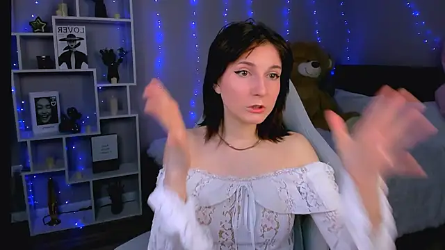 KikaOsterman online show from April 16, 2:07 pm