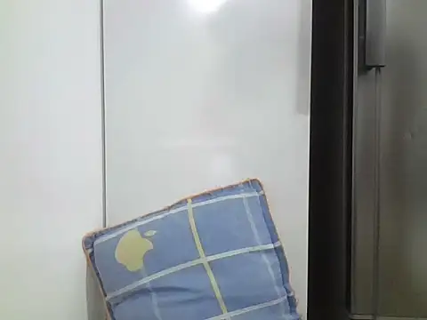 berry alma06 online show from April 11, 2:21 pm