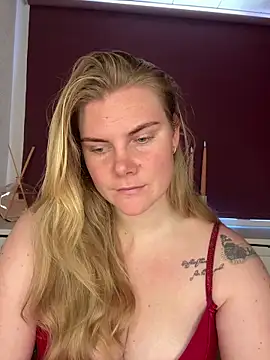 SexyBlondJoanna online show from February 8, 11:46 am