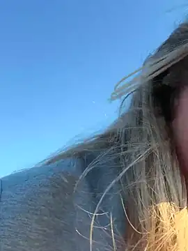 SexyBlondJoanna online show from February 25, 7:40 am