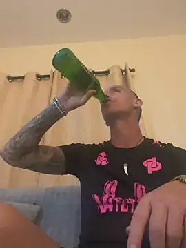 sexytony82 online show from February 2, 12:26 pm