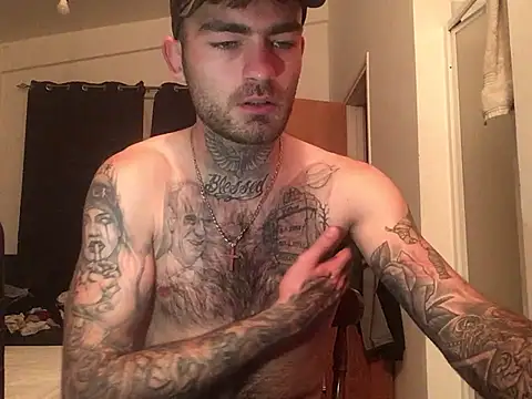 Snapshot of jacobsex221 chatting on April 1, 9:34 pm jacobsex221 online show from April 1, 9:34 pm