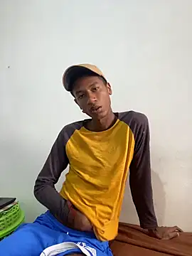 Snapshot of twink_gabrielll chatting on May 26, 12:23 pm twink gabrielll online show from May 26, 12:23 pm
