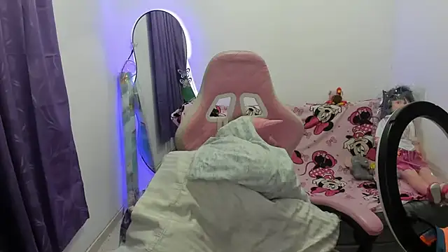 jenniferbodys online show from May 23, 1:33 am