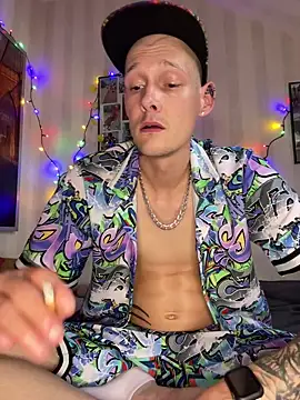 Snapshot of Donaldduck0069 chatting on June 18, 7:18 pm Donaldduck0069 online show from June 18, 7:18 pm