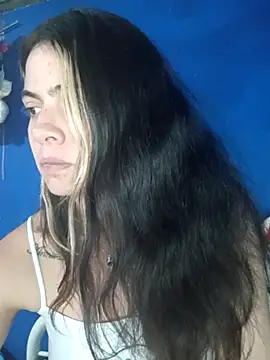 Snapshot of Megan_nica chatting on April 22, 2:03 am Megan nica online show from April 22, 2:03 am