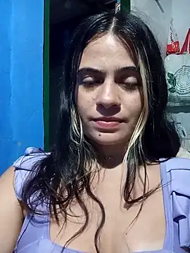 Snapshot of Megan_nica chatting on May 5, 1:24 am Megan nica online show from May 5, 1:24 am