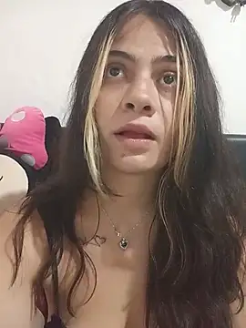 Snapshot of Megan_nica chatting on May 16, 5:45 pm Megan nica online show from May 16, 5:45 pm