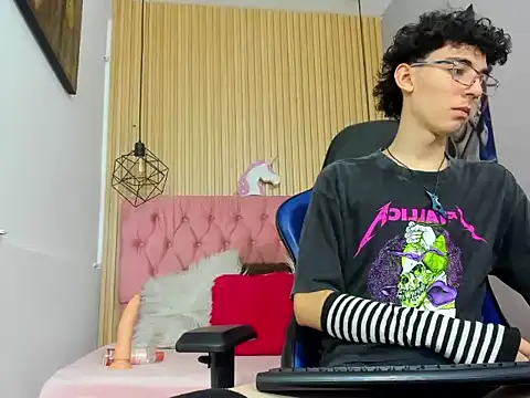 Syriussz online show from February 15, 7:21 pm