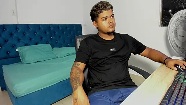 Snapshot of jordan_colman chatting on January 11, 4:45 pm jordan colman online show from January 11, 4:45 pm