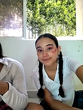 l0lita emi online show from March 22, 3:04 pm