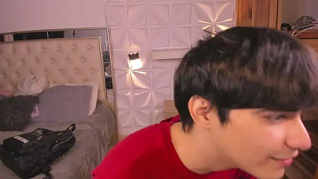 IamJuanJoc online show from April 20, 3:53 am