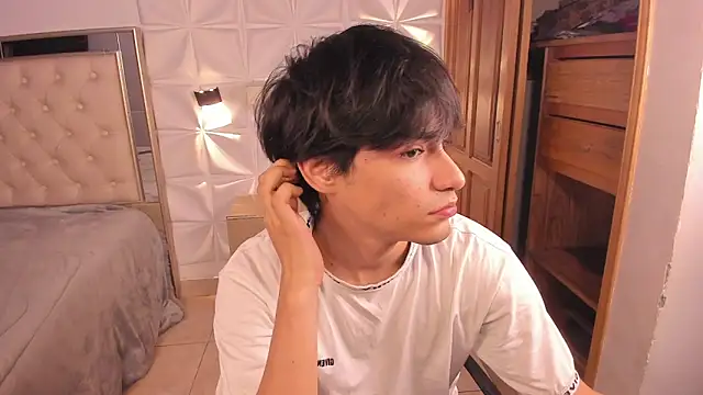 Snapshot of IamJuanJoc chatting on May 2, 4:28 am IamJuanJoc online show from May 2, 4:28 am