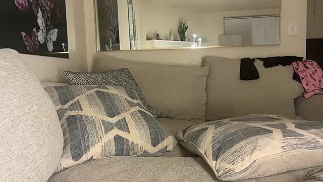 blondebunny999 999 online show from March 24, 6:40 am