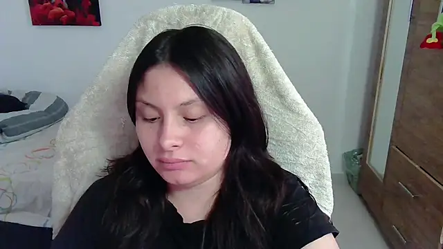 Snapshot of yessica_gomez01 chatting on May 11, 10:07 pm yessica gomez01 online show from May 11, 10:07 pm