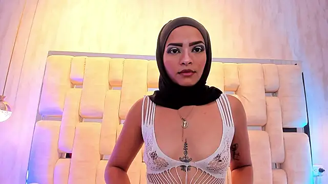 VeronicaFlowers  online show from February 8, 3:10 am