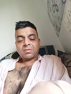 Snapshot of ashleellaunda7582 chatting on June 5, 2:07 am ashleellaunda7582 online show from June 5, 2:07 am