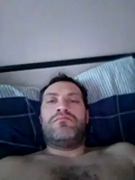 Snapshot of pacakiraly21 chatting on February 14, 7:38 am pacakiraly21 online show from February 14, 7:38 am