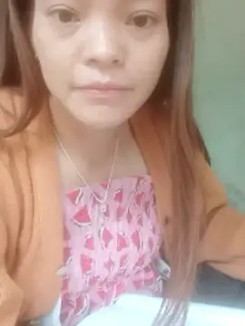 Snapshot of jjennyyy chatting on April 29, 2:37 am jjennyyy online show from April 29, 2:37 am