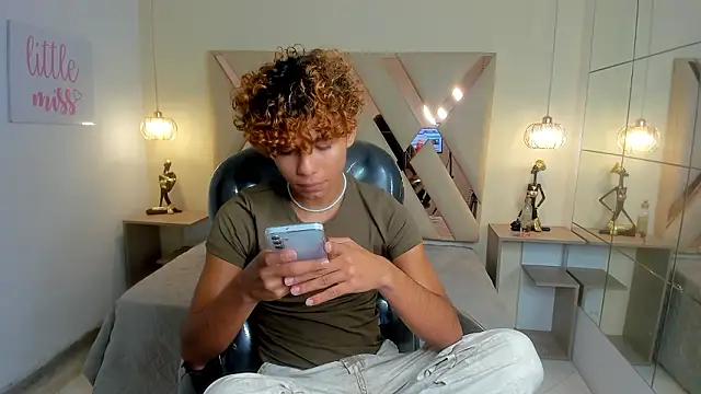 Anyelo Twink online show from March 17, 9:01 am