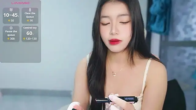 Snapshot of -XiaoYu-777 chatting on February 8, 7:45 am -XiaoYu-777 online show from February 8, 7:45 am